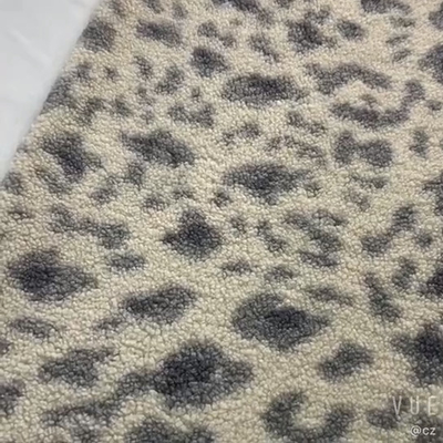 100% Sherpa impreso el poliéster esquila la tela 150D 288F 300gsm para la silla Pajams de los bolsos