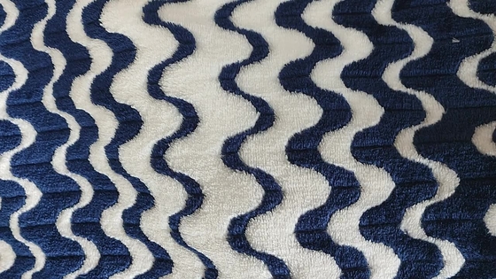 Tela catiónica 260gsm del paño grueso y suave de la franela del telar jacquar para la ropa casera combinada caliente de la materia textil
