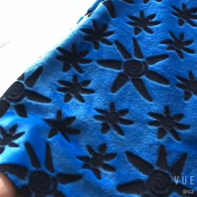Tela suave lateral doble del paño grueso y suave de la franela impresa esquilada para la ropa de noche de la manta del lecho