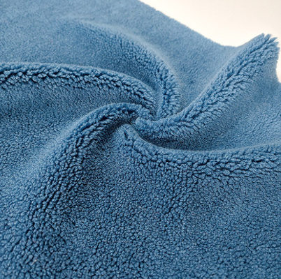 Tela 490gsm del paño grueso y suave de Sherpa del poliéster del color sólido para el bolso de Pillowslip