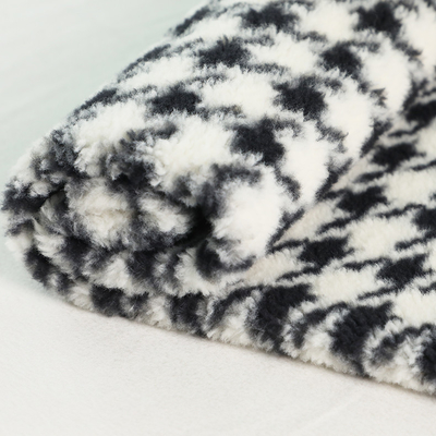 Sherpa modelado impreso esquila la tela 300gsm 150D para las mantas