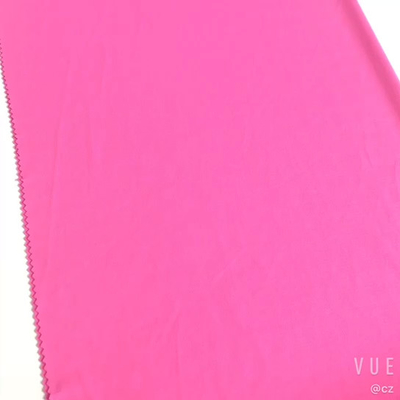 Solo llano rosado de la tela de algodón del punto de la camiseta 100gsm