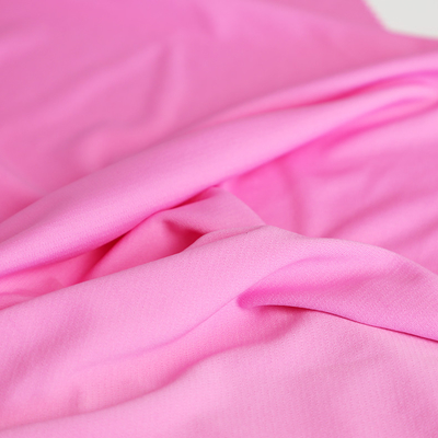 Solo llano rosado de la tela de algodón del punto de la camiseta 100gsm